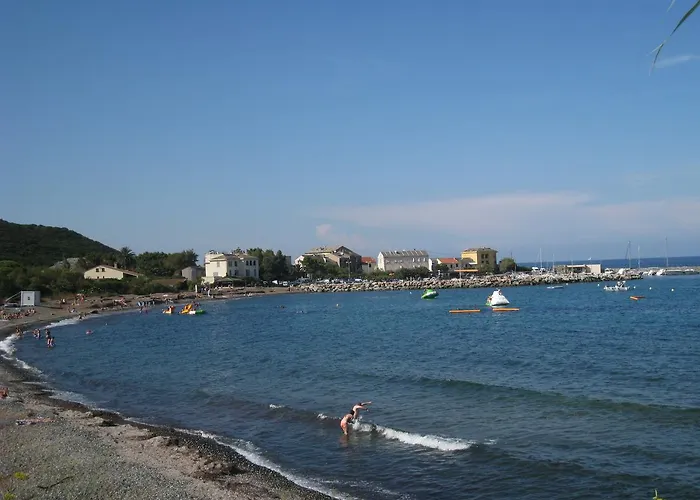 מלון La Marine Luri